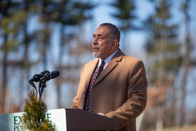 Reading Mayor Eddie Morán Reading Mayor Eddie Morán